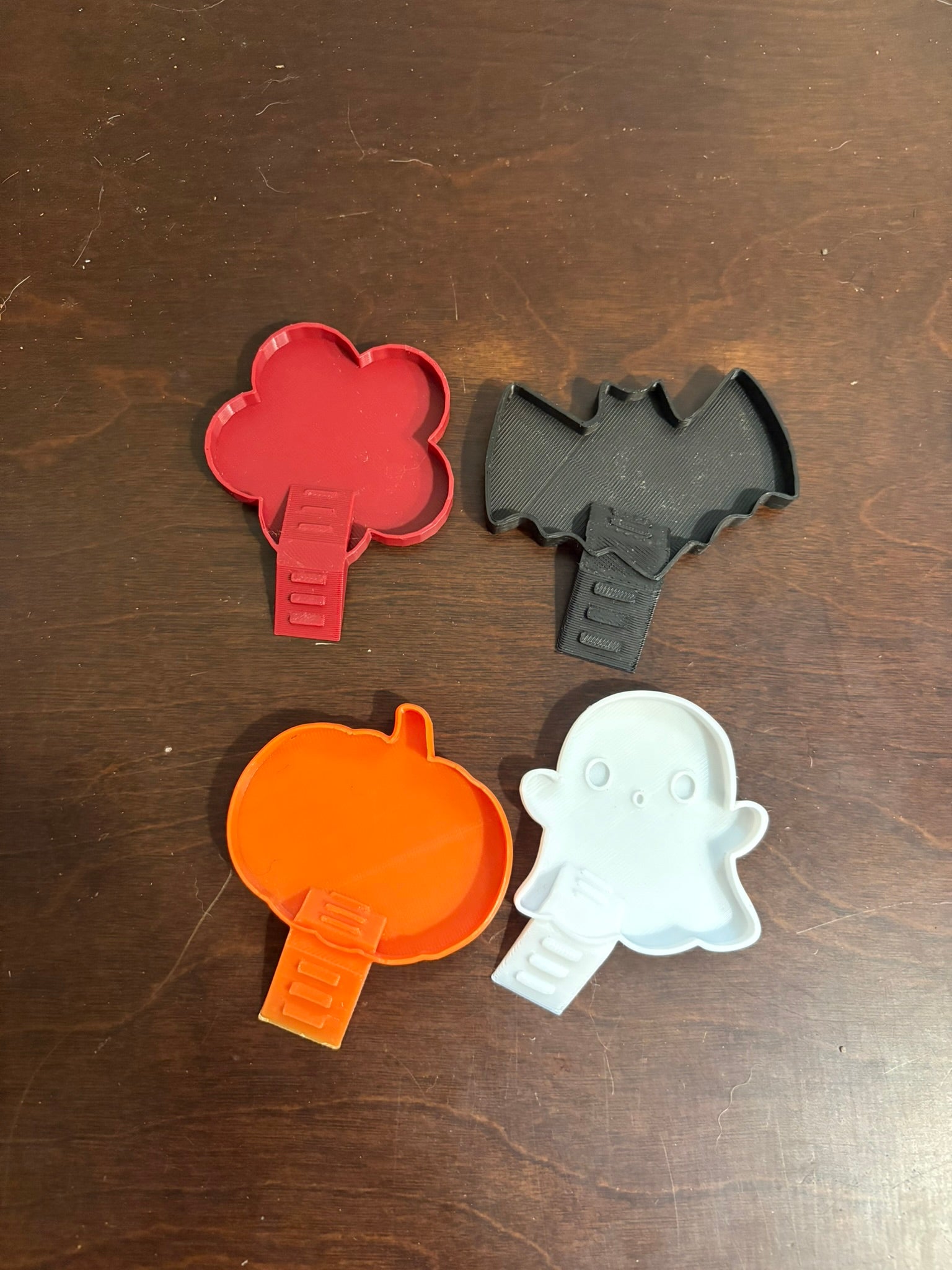 3D Printed Isopod Feeding Dishes